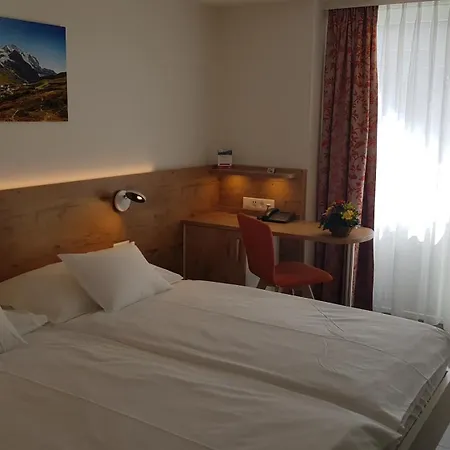 Hotel Bernerhof 3*