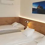 Hotel Bernerhof Entrelagos